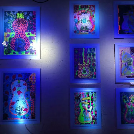 The In Vi Art Gallery Apartment *